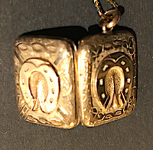 Load image into Gallery viewer, Necklace, locket, double horse shoe, 9 kt gold on gold chain