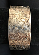 Load image into Gallery viewer, Bracelet, hand engraved floral pattern, sterling 1936