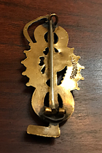 Load image into Gallery viewer, Brooch, antique fox, hunting whip & horseshoe, silver on brass, Dressage