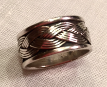 Load image into Gallery viewer, Ring, Braided wire style Sterling band ring