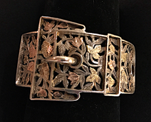 Load image into Gallery viewer, Bracelet, Fabulous silver buckle bracelet w 9 kt yellow, green & rose gold detail