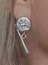 Load image into Gallery viewer, Earrings, AH Designs “Tally Ho!” Hunt Scene Disc Post Earrings w Hunt Horns in Sterling (also available in Bronze)
