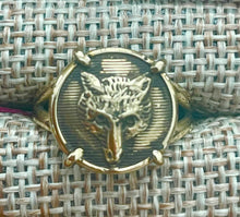 Load image into Gallery viewer, Ring, Bronze Foxhead, Bronze setting, Size 7
