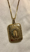 Load image into Gallery viewer, Necklace, locket, double horse shoe, 9 kt gold on gold chain
