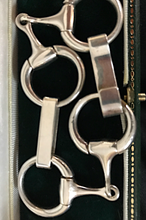 Load image into Gallery viewer, Bracelet, sterling snaffle bits, superb workmanship, hallmarked 1996

