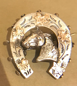 Brooch, sterling, 9 kt gold, horse head, 19th c