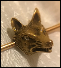 Load image into Gallery viewer, Stock pin, diamond eyed fox, 14 kt, mounted on hunting crop, large &amp; detailed
