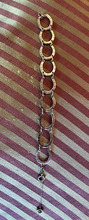 Load image into Gallery viewer, Bracelet, 9kt rose gold horse shoe design, 1900-1940
