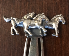 Load image into Gallery viewer, Bookmark, Sterling with galloping horses
